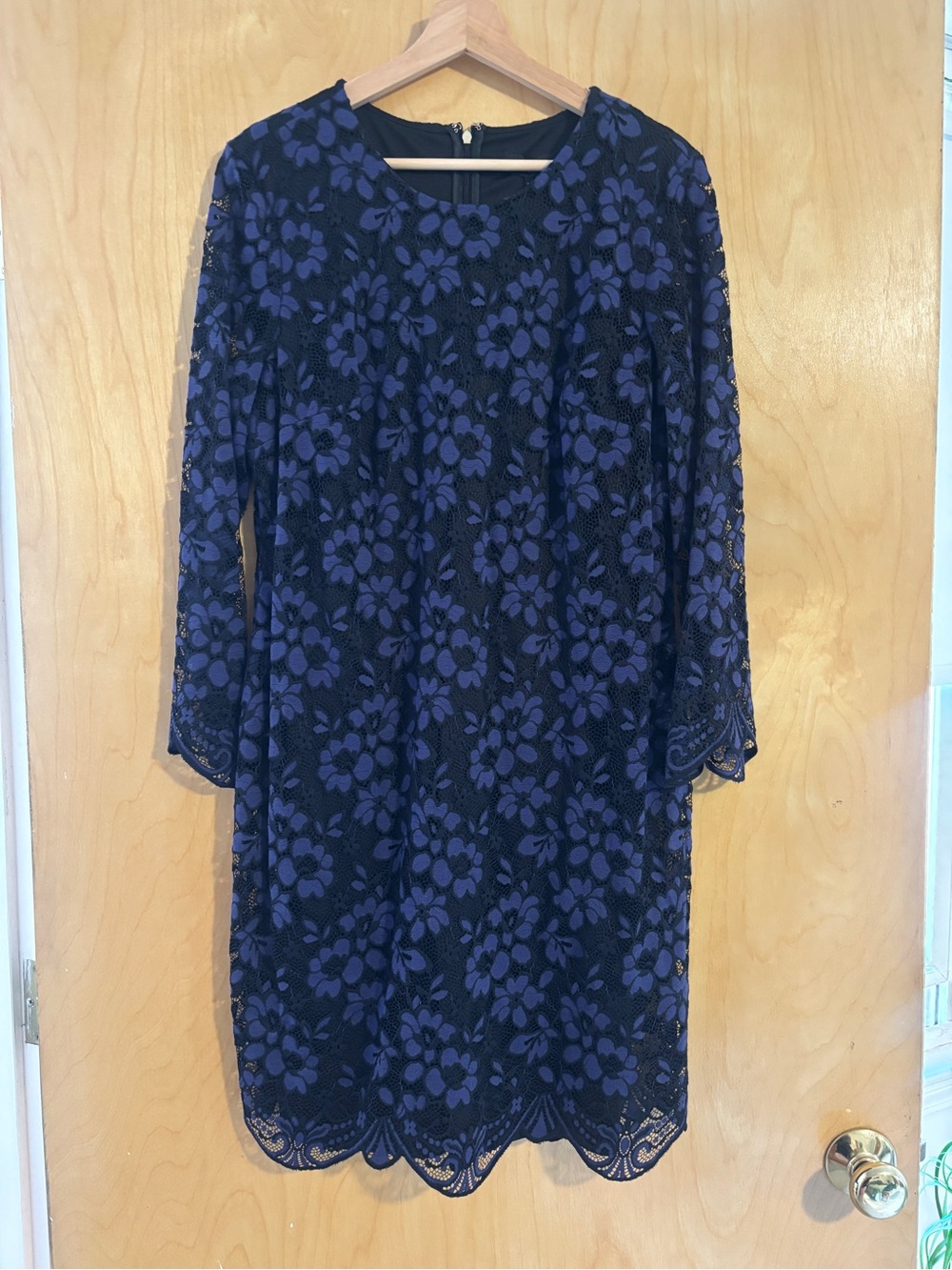 DKNY Navy and Black Floral Lace Long Sleeve Dress 14